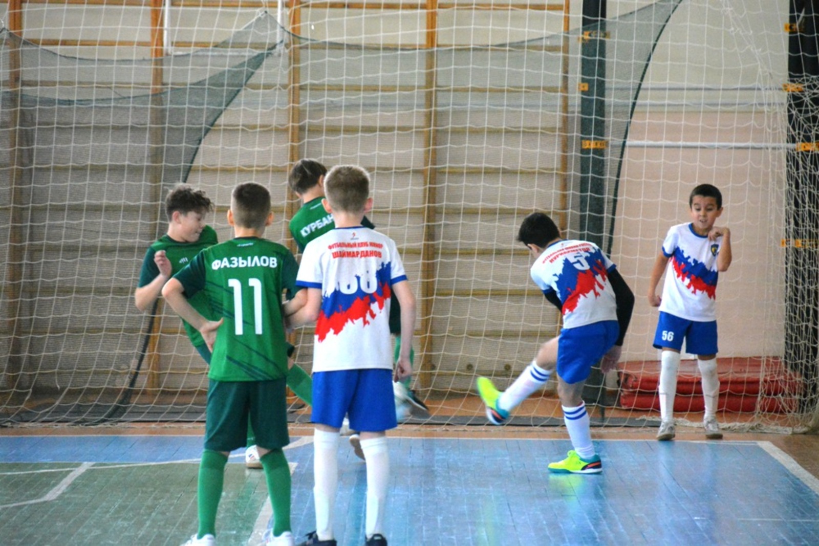 Ильдар Шарипов  В Янауле проходят матчи первенства Башкирии по футзалу (зона "Север", юноши)