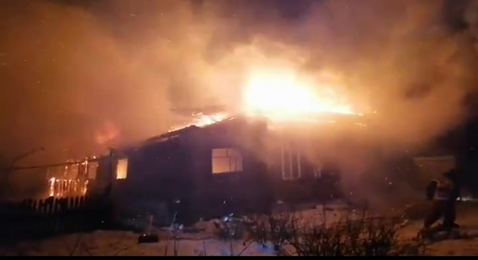 В Янауле в результате пожара уничтожен дом