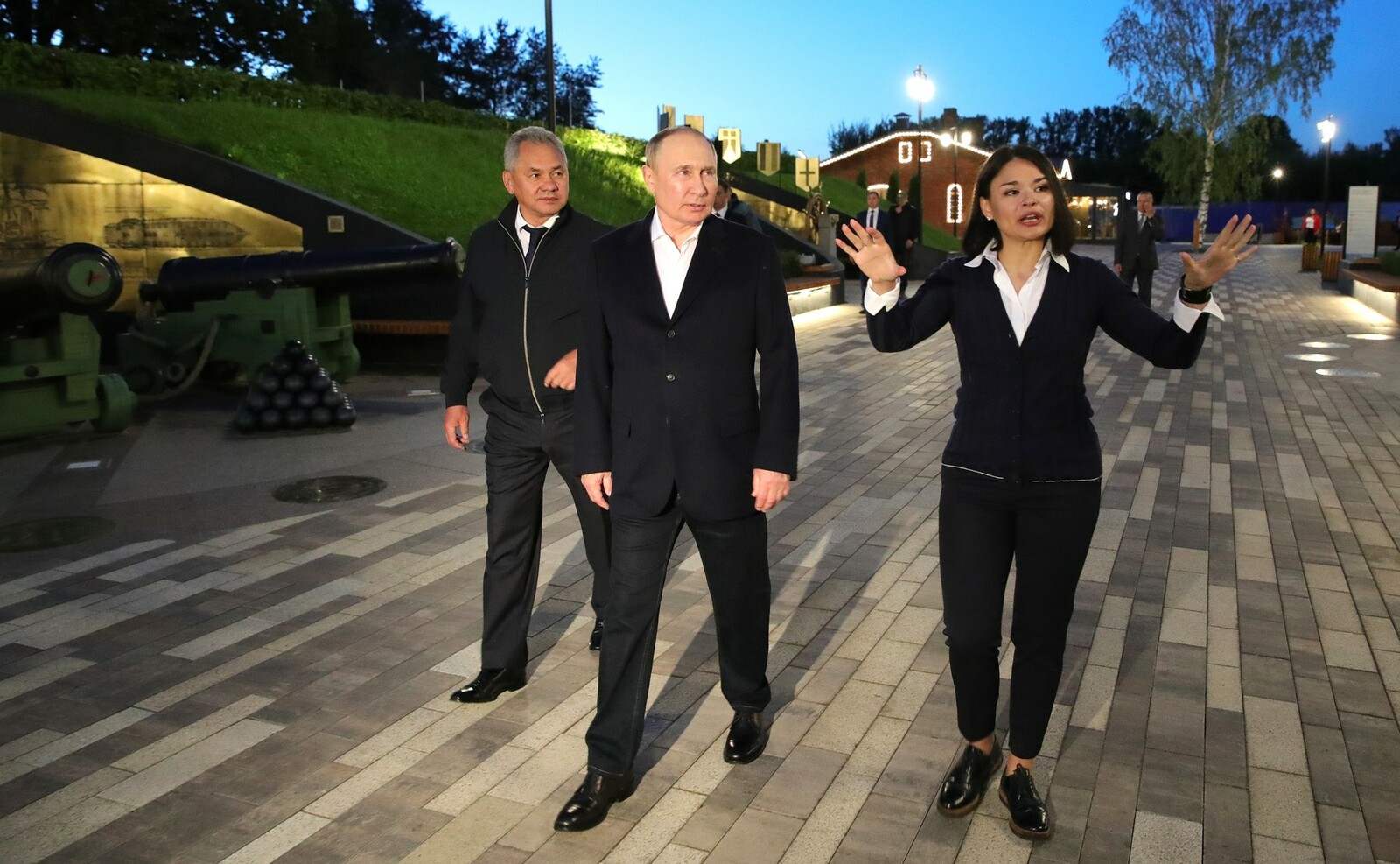 Путин посетил музейно-исторический парк «Остров фортов» в Кронштадте