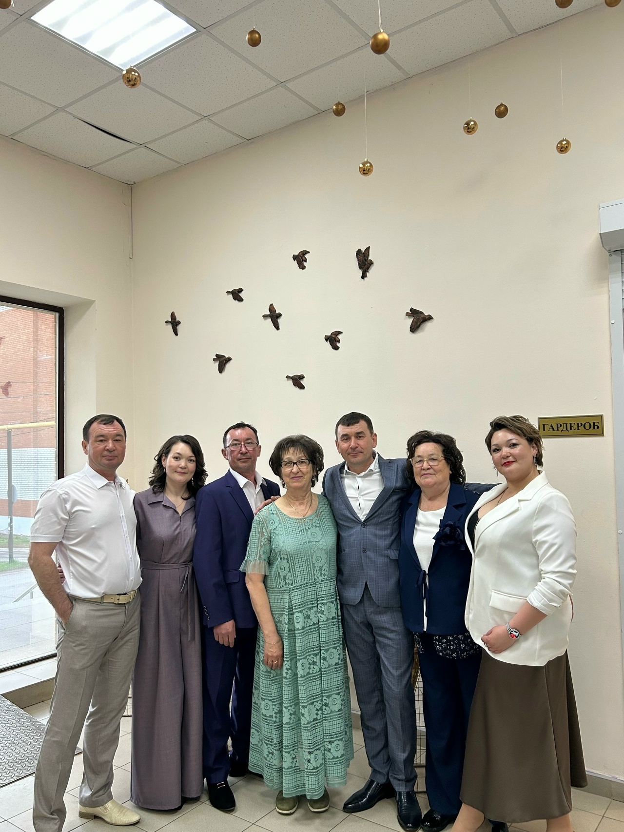 Любимая мама пятерых детей, лучшая бабушка 12 внуков и 2 правнуков