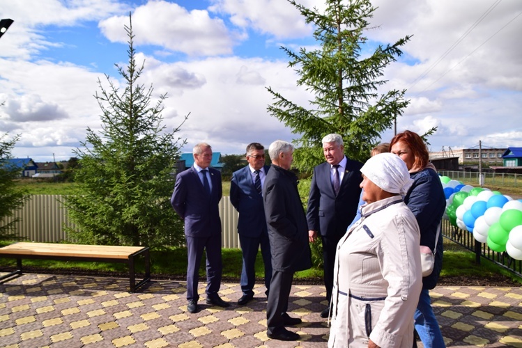 В селе Байгузино Янаульского района состоялось открытие парка имени Героя Социалистического Труда Сабита Ягафарова