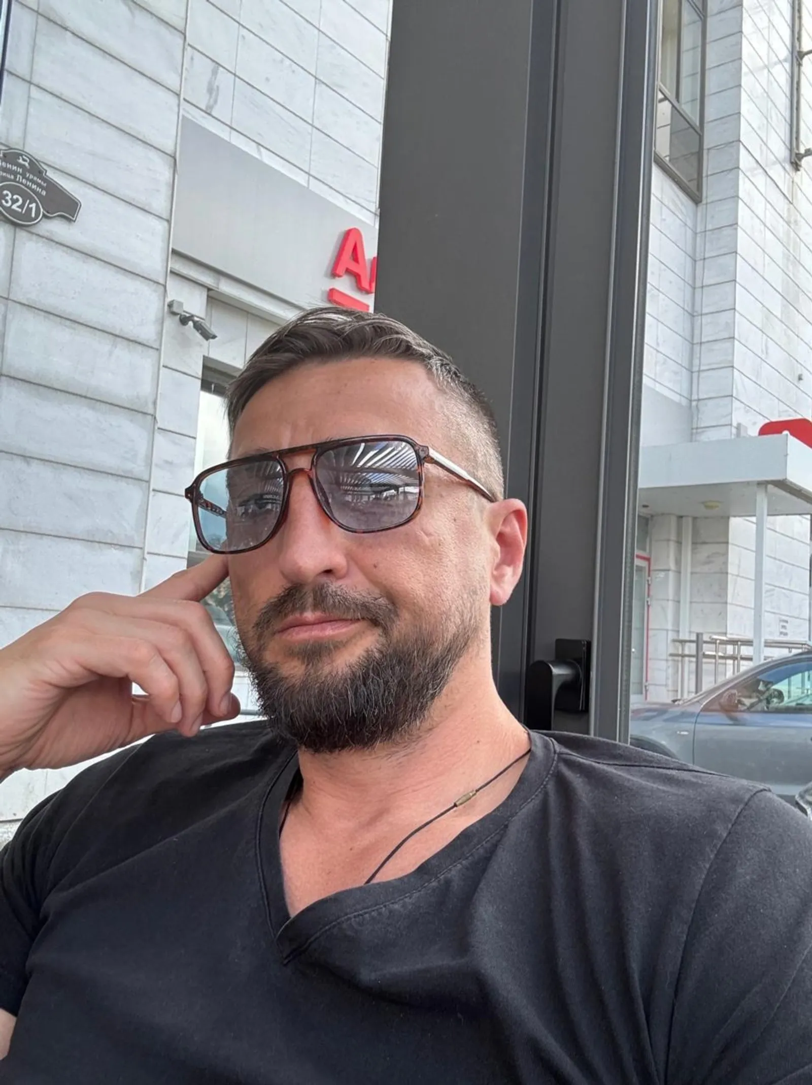 «На рахате» Ойген Папстел расскажет, «как продать жигули по цене мерседеса»