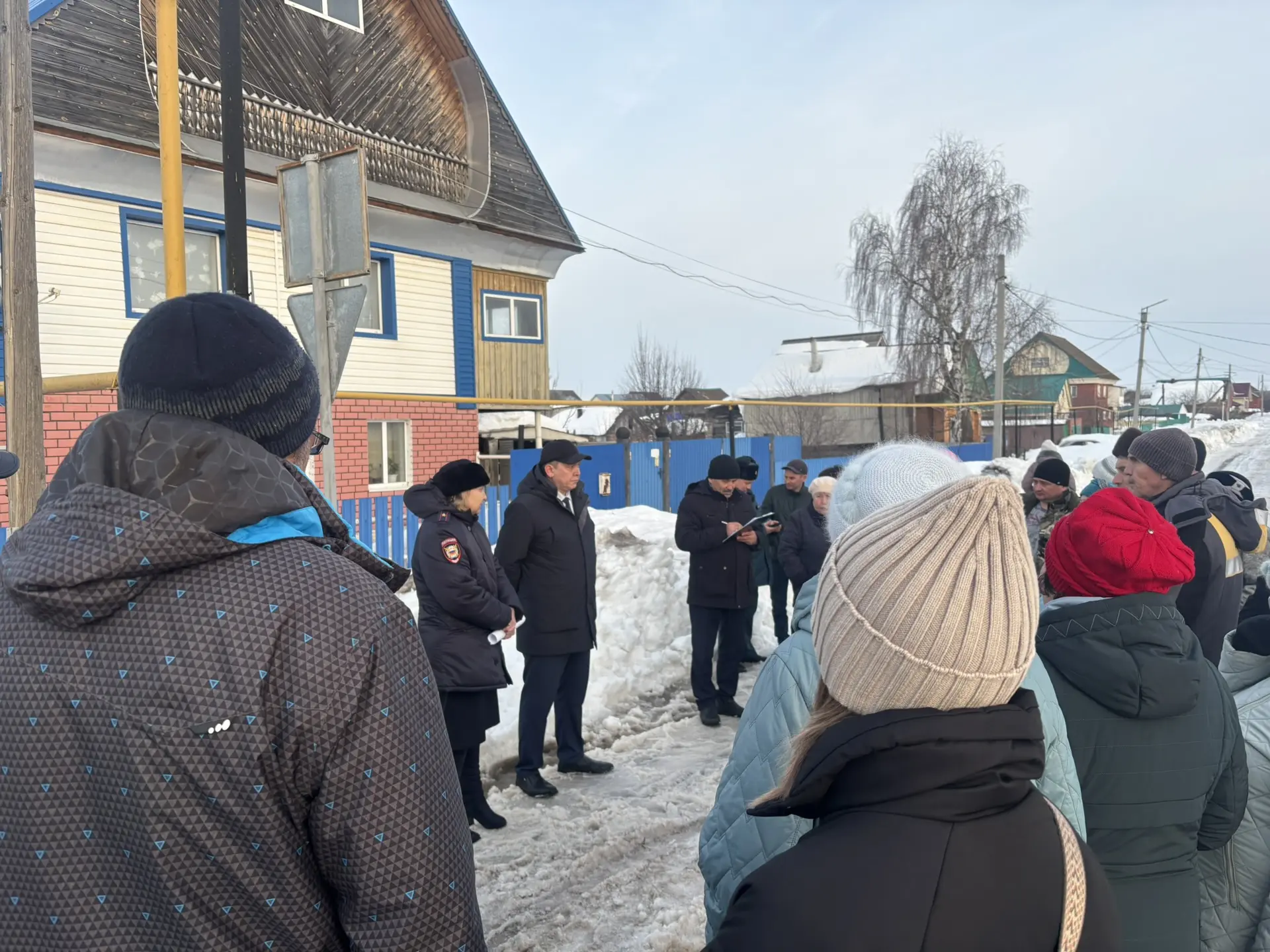 Пригласили на встречу мэра