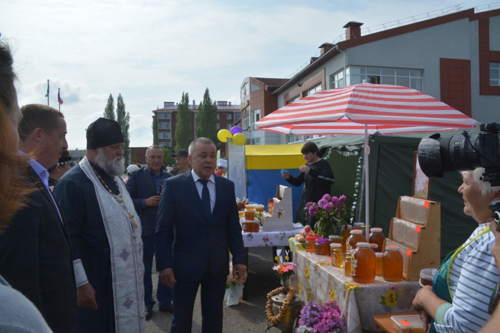 Ильдар Шарипов  Медовый спас-2025 в Янауле. Фото "ЯЗ".