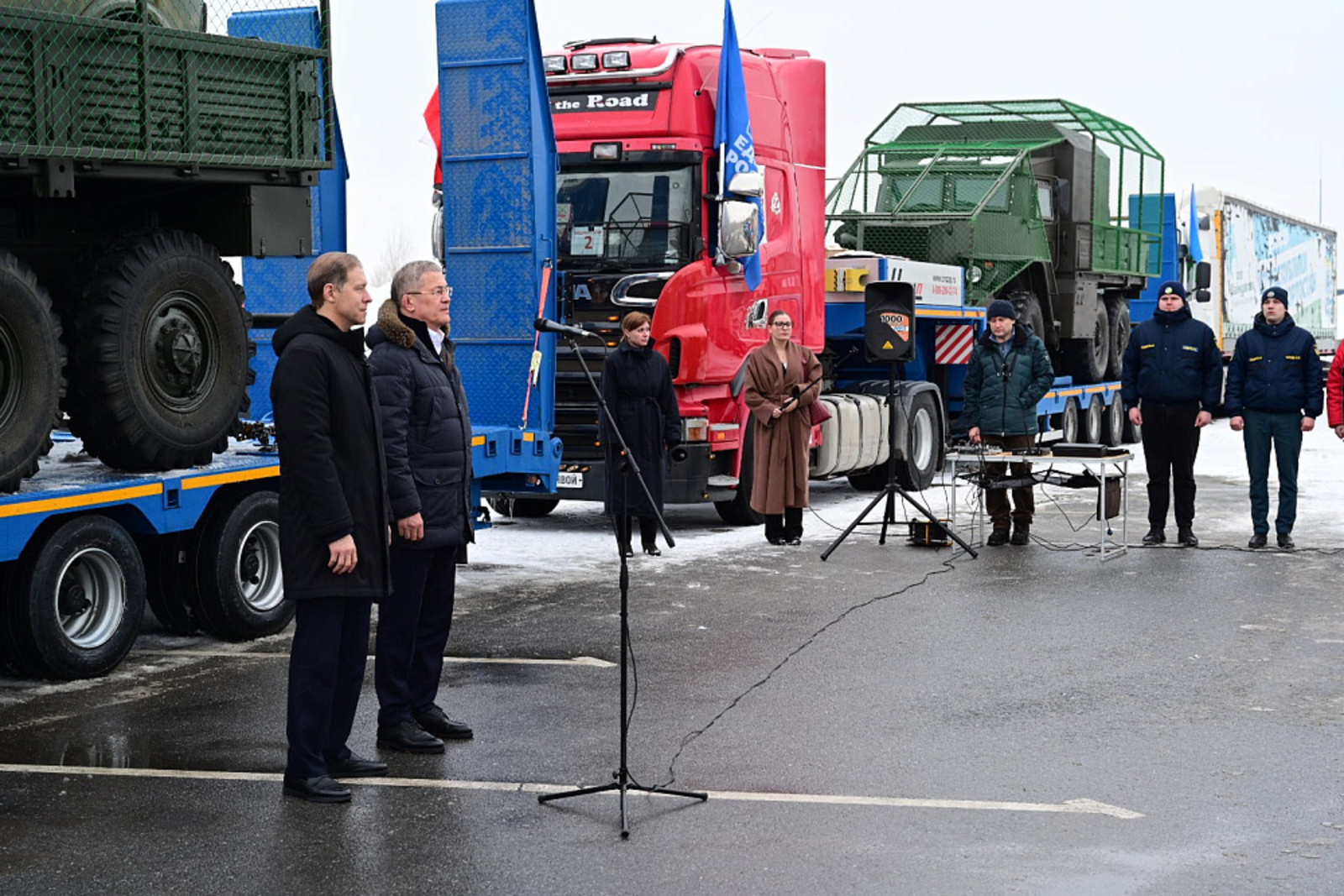 пресс-служба Главы Башкирии Денис Мантуров и Радий Хабиров приняли участие в отправке гумконвоя на СВО