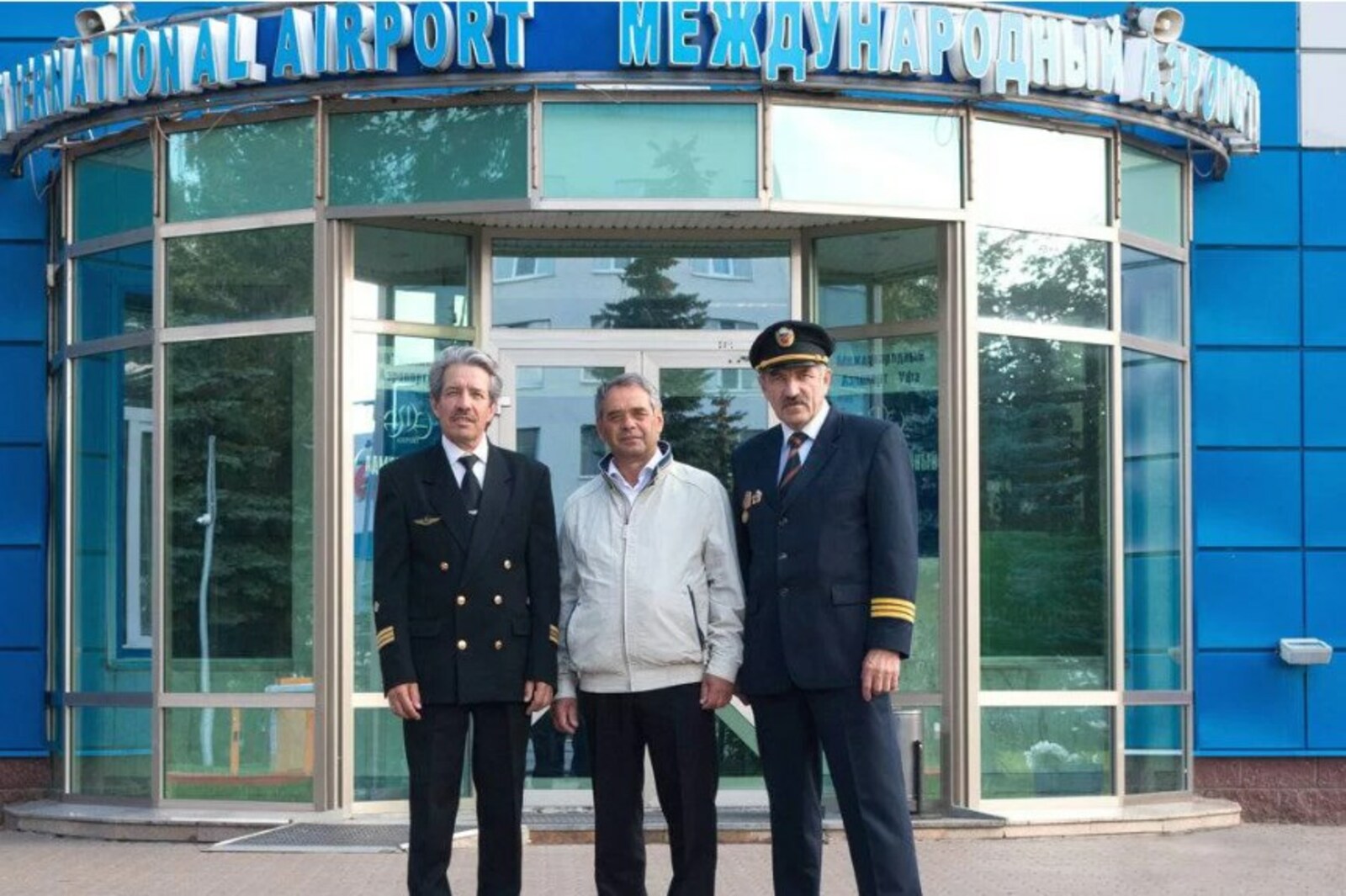Награда спустя четверть века: уфимские лётчики Владимиром Путиным были награждены орденом Мужества