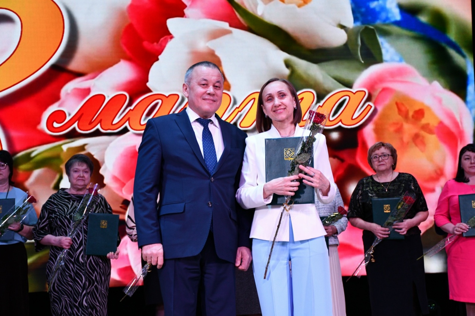 Салават Гильмиев: Пусть  весна принесет в каждый дом добрые вести, гармонию...