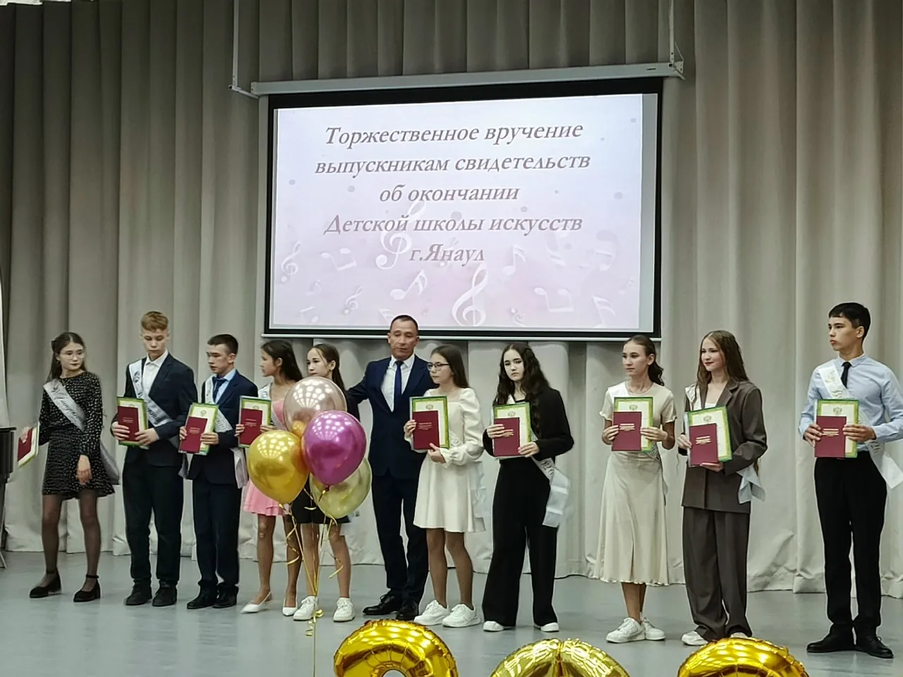 На севере Башкирии юным талантам вручили заветные свидетельства